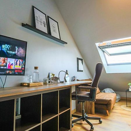 Maisonnette En Duplex Avec Terrasse Breux-Jouy Eksteriør billede